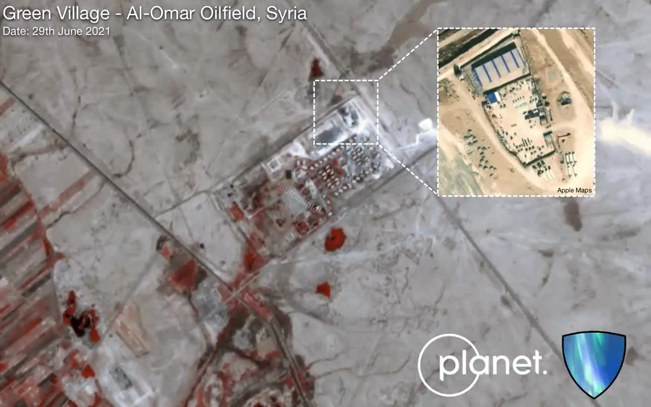 Tiêu điểm - Đụng độ gây sốc ở Syria: Xe bọc thép Nga chặn đứng đoàn xe Mỹ bằng một cú tông gây choáng (Hình 3).