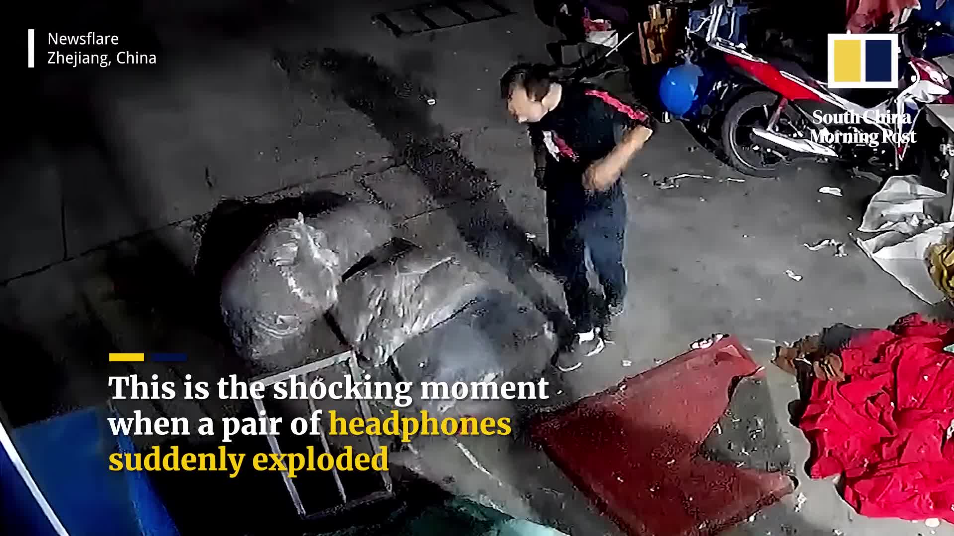 Video - Clip: Tai nghe phát nổ ngay trên cổ người đàn ông 