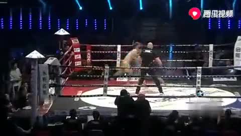 Video - Clip: Võ sĩ MMA tung cú đấm phản đòn, hạ knock out đối thủ sau 6 giây