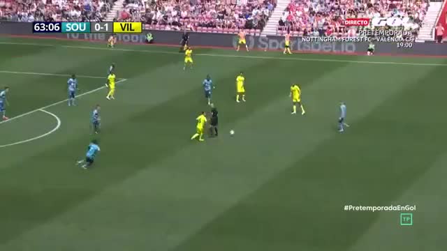 Video - Clip: Cầu thủ đi bóng vượt qua 5 đối thủ rồi ghi bàn thắng cực độc