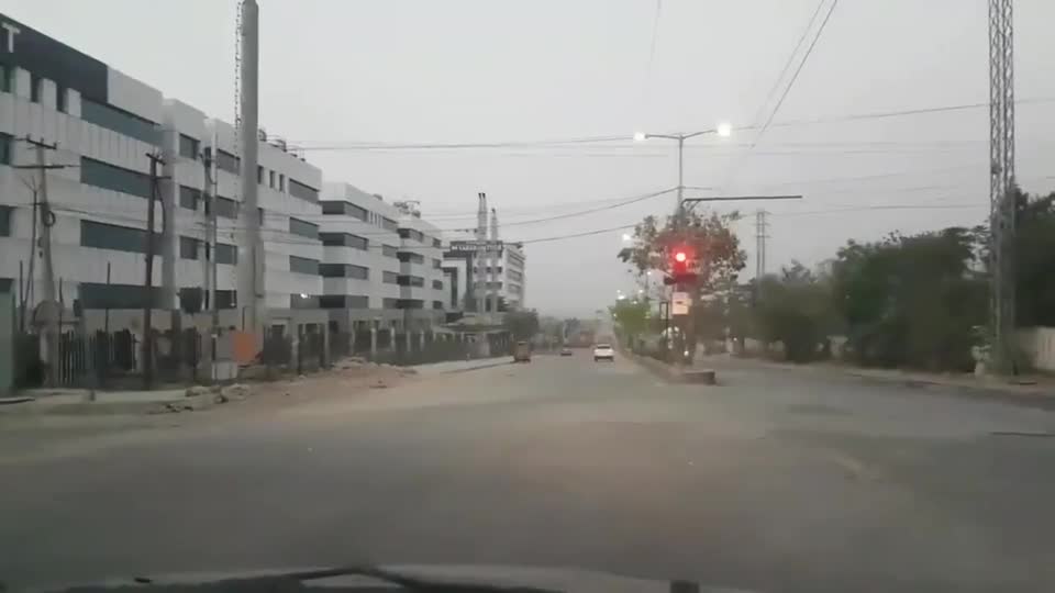 Video - Clip: Kinh hoàng cảnh ô tô phóng nhanh tông văng 2 người đi xe máy