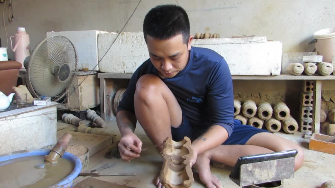 Dân sinh - Mưa nhiều, làng nghề đúc đồng ở Khánh Hòa thiếu hàng cung ứng dịp Tết (Hình 10).