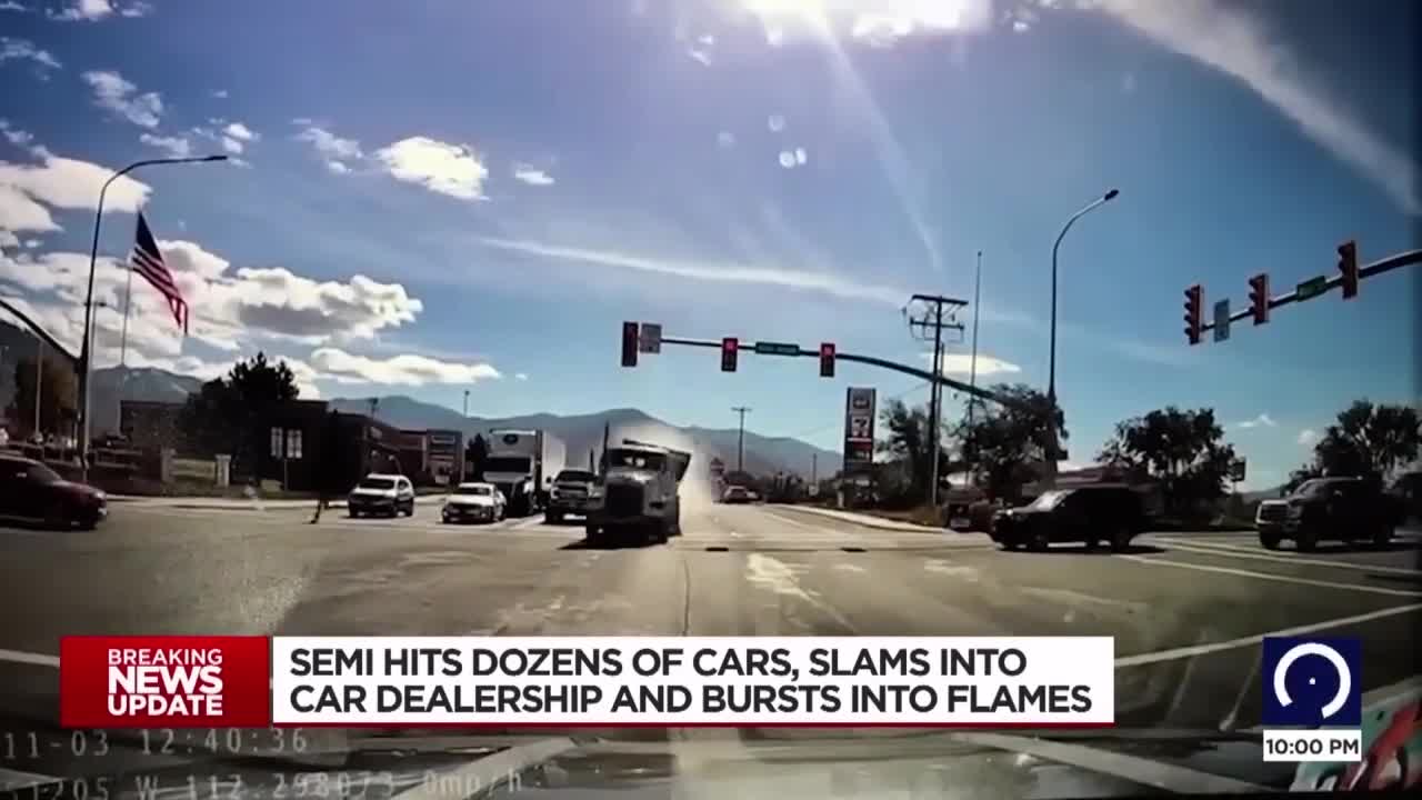 Video - Mất phanh, xe đầu kéo đâm trúng 33 ô tô khiến 11 người bị thương