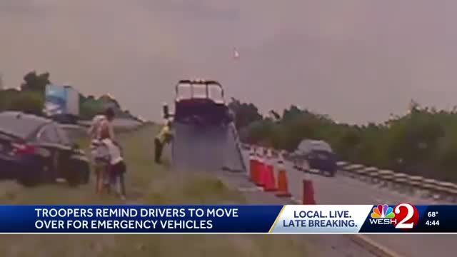 Video - Clip: Tông vào xe cứu hộ, Lexus bay lên không như phim hành động