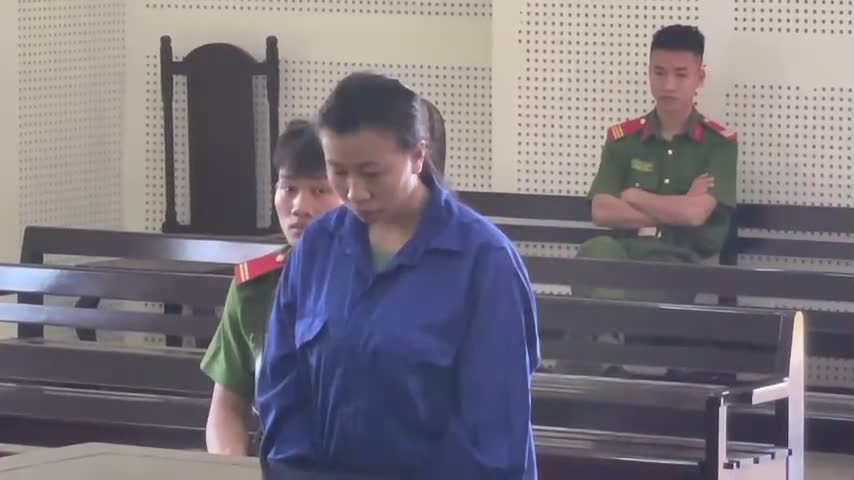 Hồ sơ điều tra - Người mẹ trẻ ôm mặt khóc khi nhận mức án cao với 4 tội danh (Hình 3).