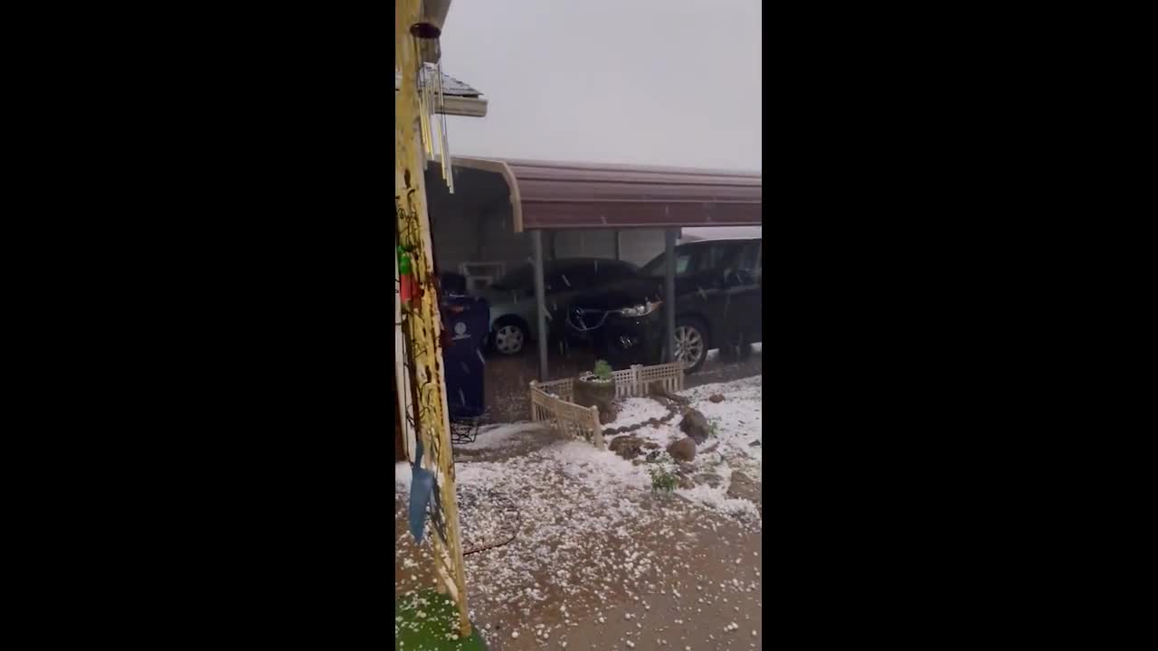 Video - Clip: Mưa đá cỡ lớn trút xuống Oklahoma, Hoa Kỳ