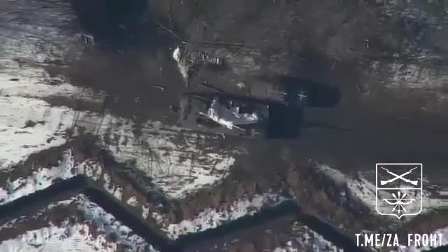 Thế giới - Cận cảnh đòn không kích của Nga “thổi bay” pháo Ukraine (Hình 3).