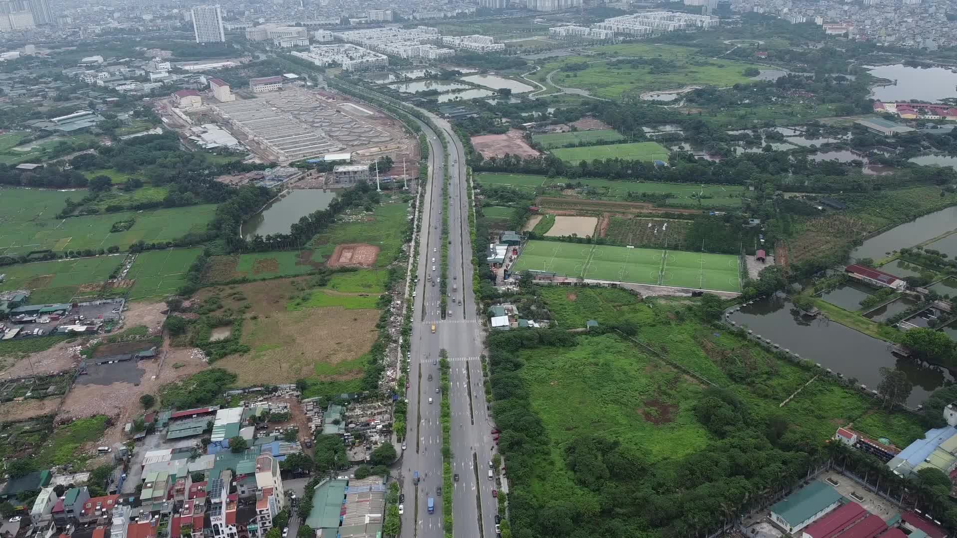 Dân sinh - Hà Nội: Đại lộ hàng nghìn tỷ nhếch nhác sau khi đưa vào sử dụng
