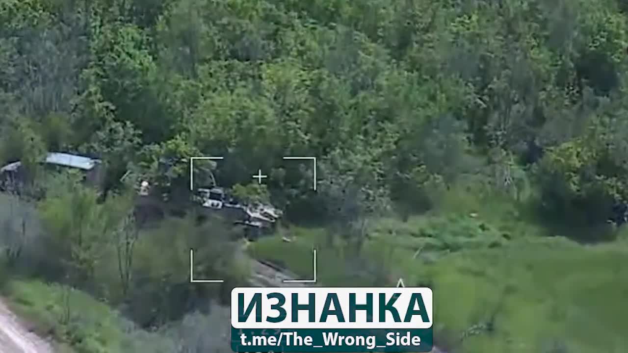 Thế giới - Khoảng khắc máy bay Nga tấn công hệ thống phòng không Ukraine