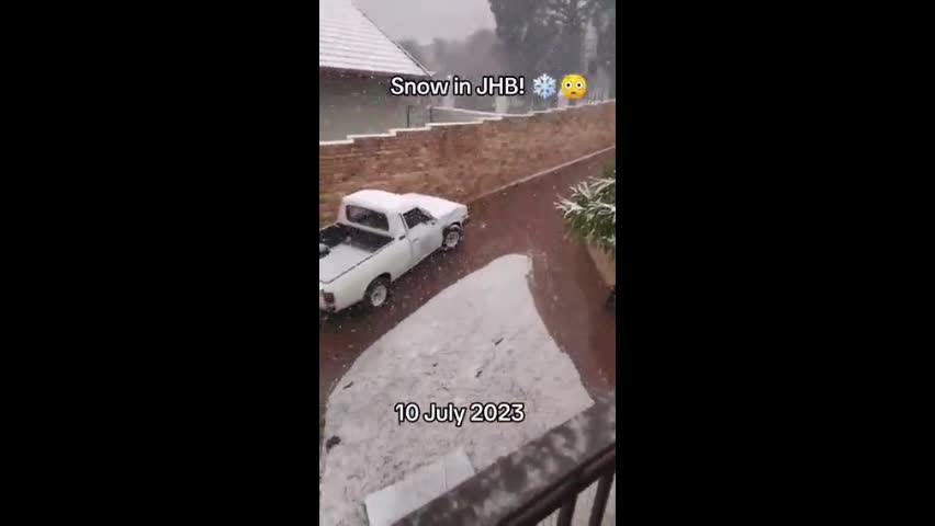 Video - Clip: Hiếm gặp tuyết bao phủ Johannesburg, Nam Phi sau hơn một thập kỷ