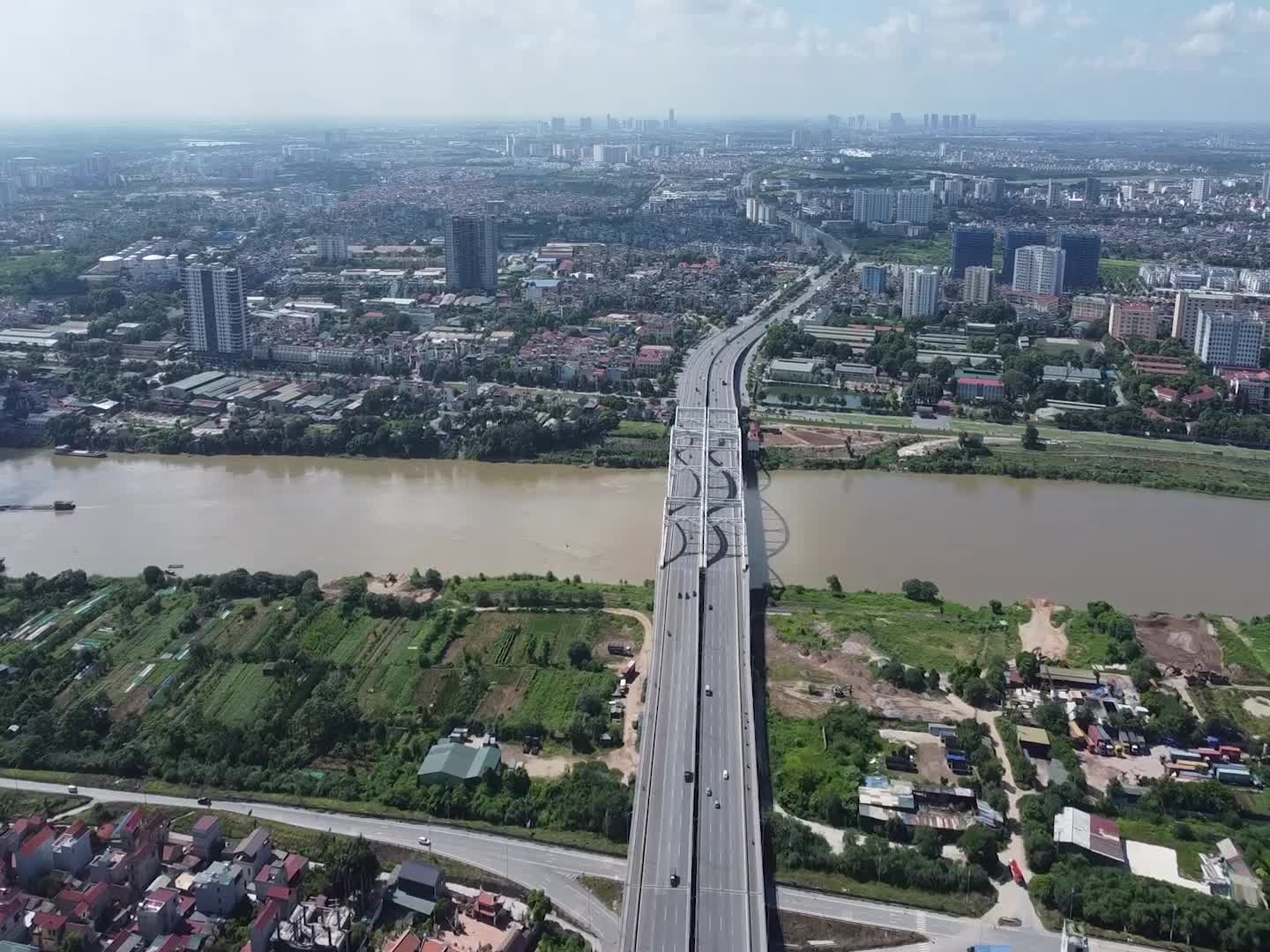 Bất động sản - Ngắm cây cầu vòm sắt vượt sông rộng nhất Việt Nam sau gần 10 năm