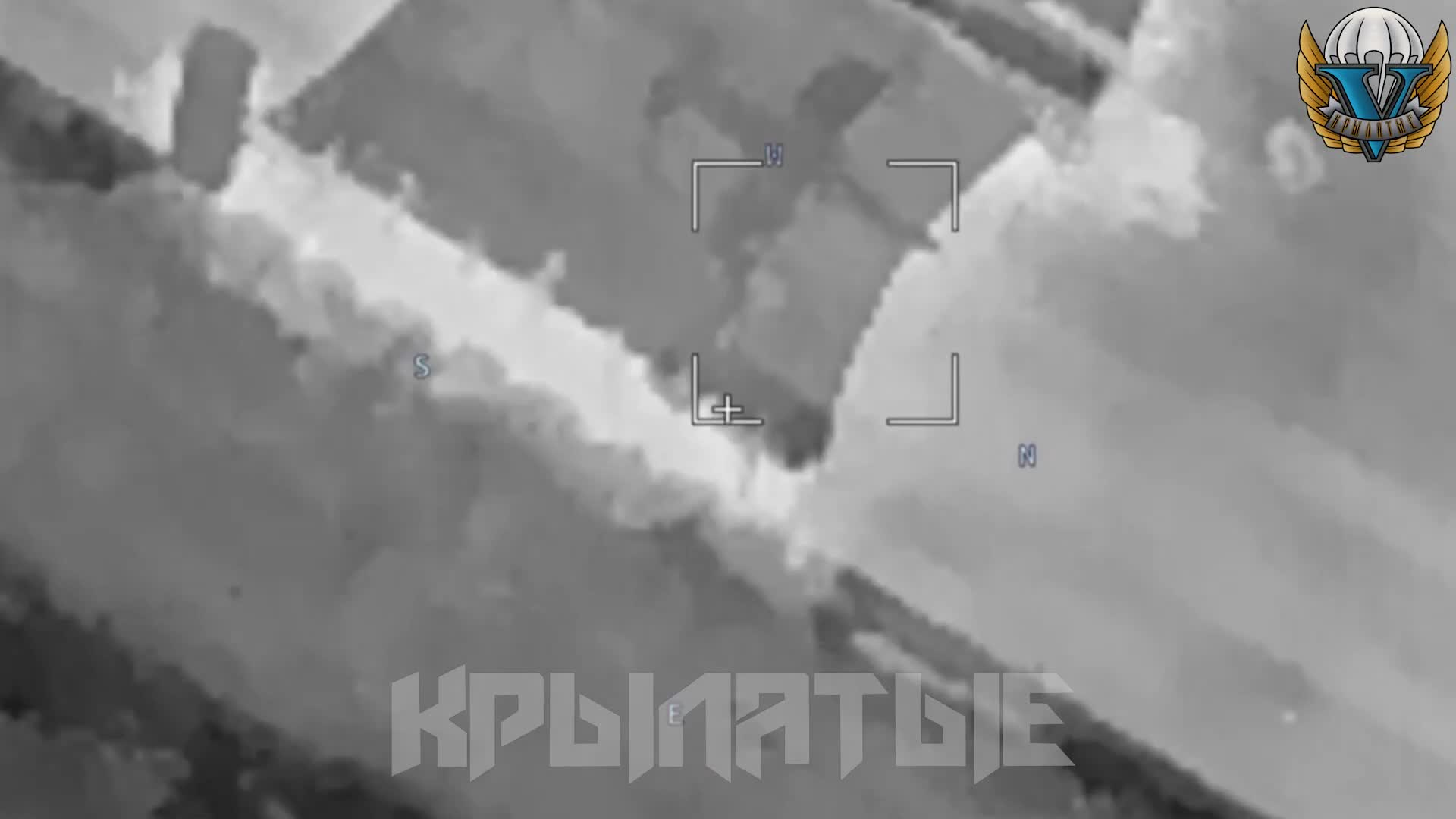 Thế giới - Nga tấn công sân bay Kulbakino, khí tài Ukraine bị phá hủy