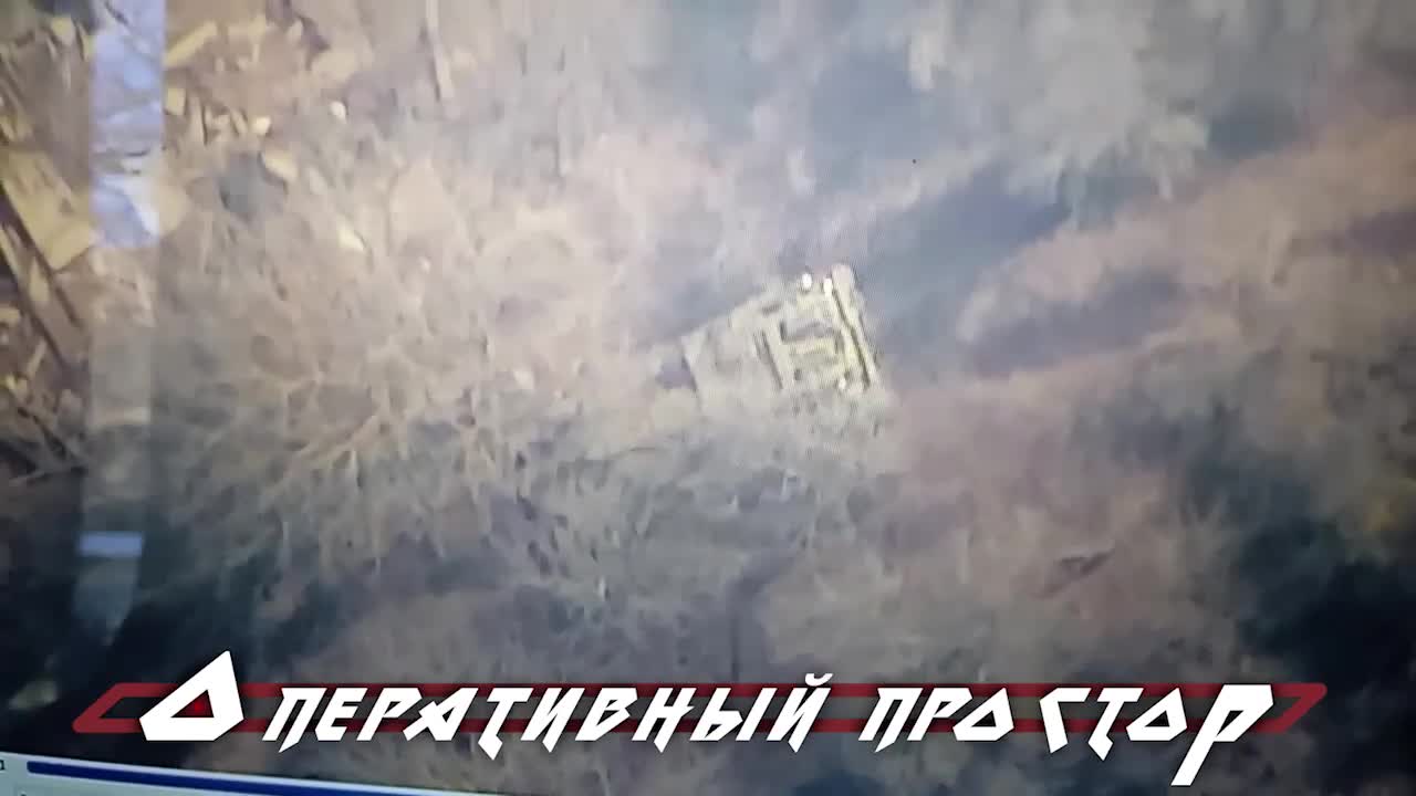 Thế giới - Khoảnh khắc siêu pháo MARS II của Ukraine bị hỏa lực Nga phá hủy