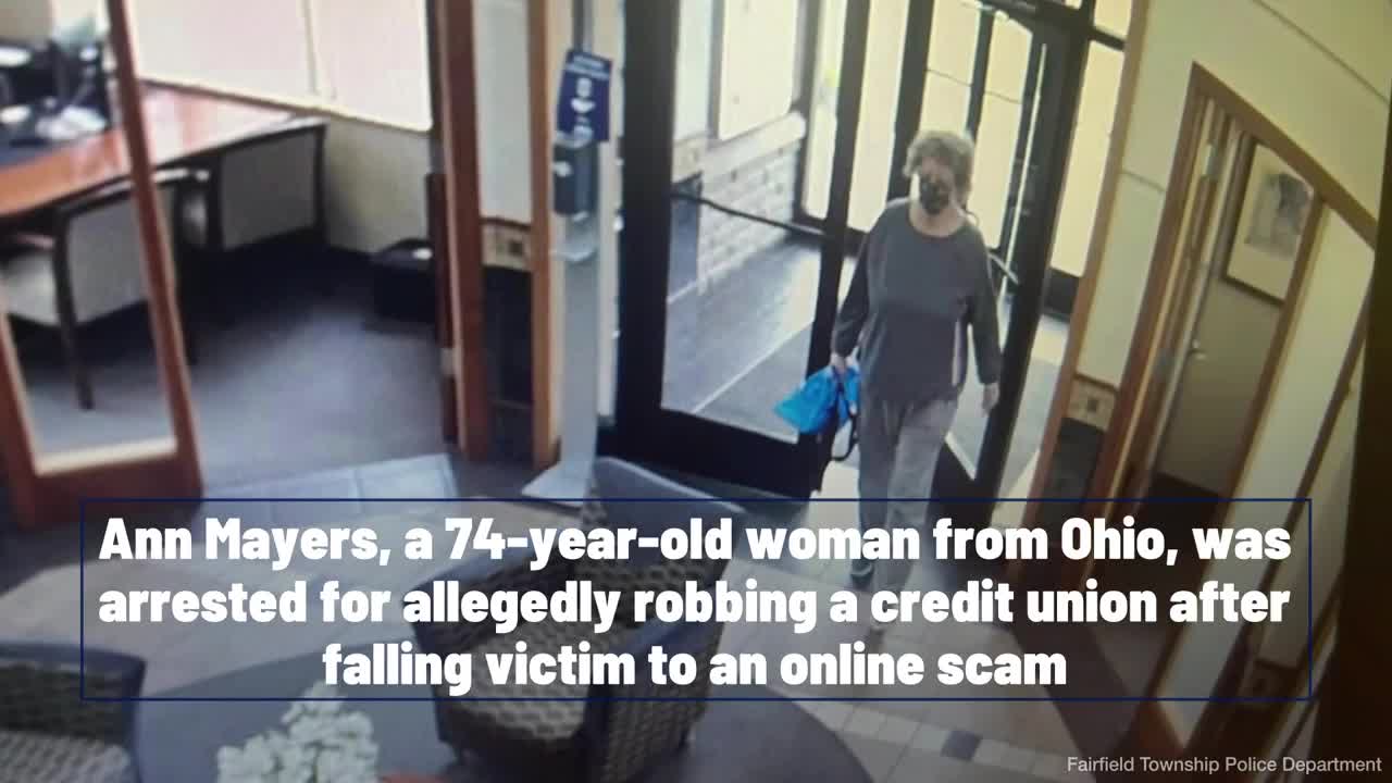 Video - Bị lừa tiền trên mạng, cụ bà 74 tuổi mang súng đi cướp ngân hàng