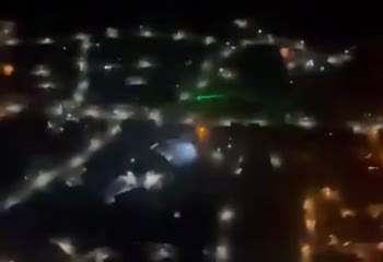 Video - 'Nghịch dại' chiếu tia laser vào máy bay, người đàn ông nhận kết đắng