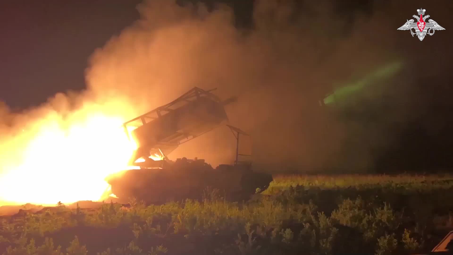 Thế giới - “Hỏa thần nhiệt áp” TOS-1A Nga thể hiện sức mạnh, phá hủy vị trí Ukraine