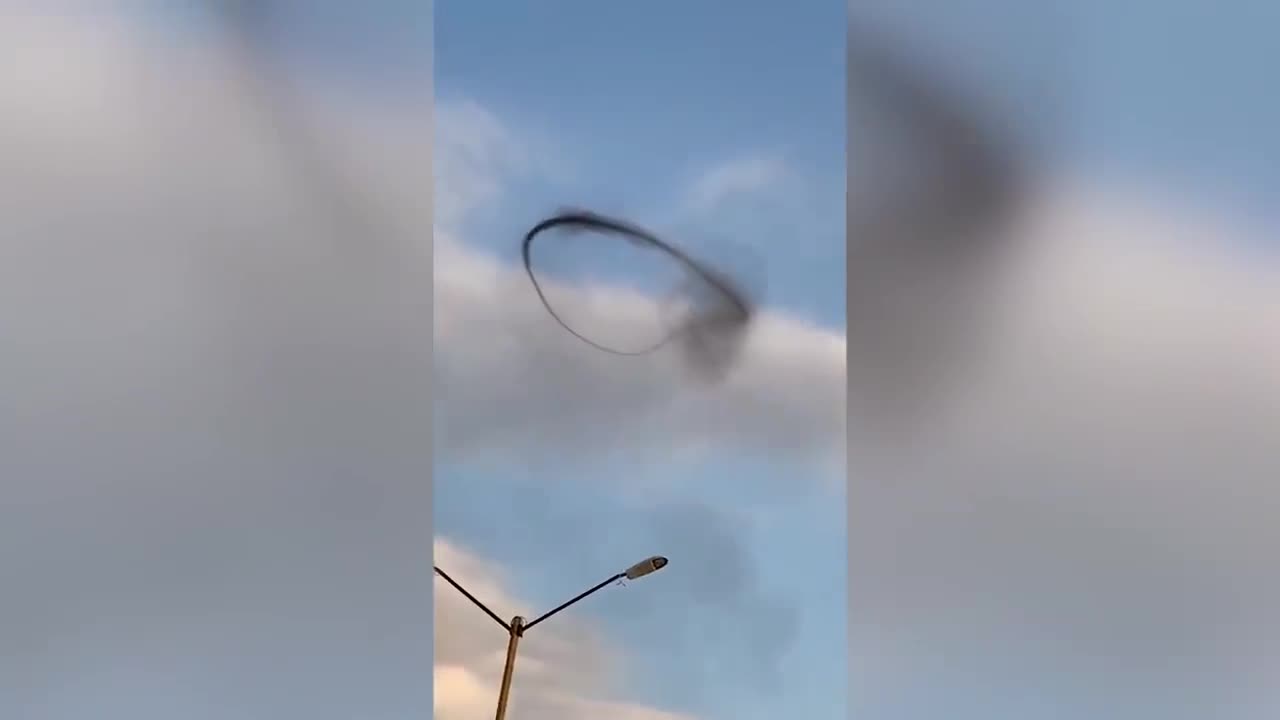 Vật thể bay kỳ quái xuất hiện trên bầu trời Mexico
