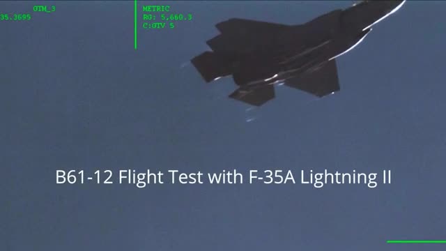 Clip: Tiêm kích F-35 thử nhiệm ném bom hạt nhân “Kẻ Hủy diệt”-Người Đưa Tin