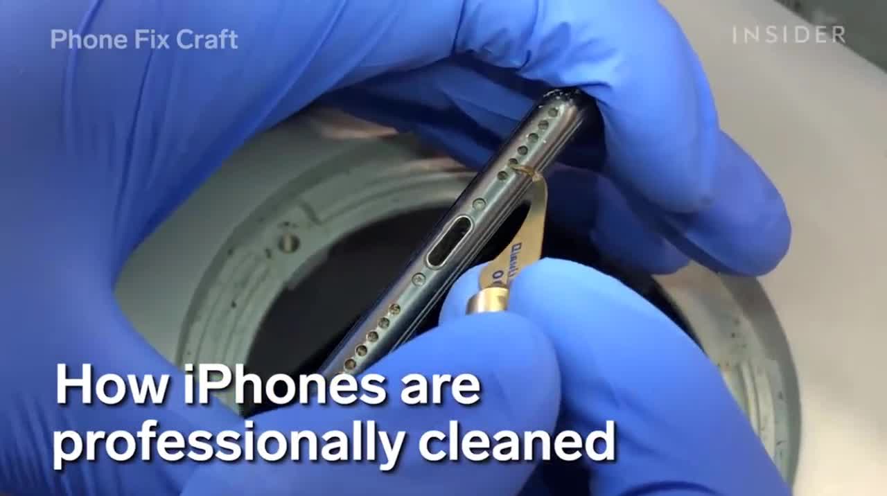 Clip vệ sinh iPhone bẩn kinh hoàng gây bão mạng xã hội