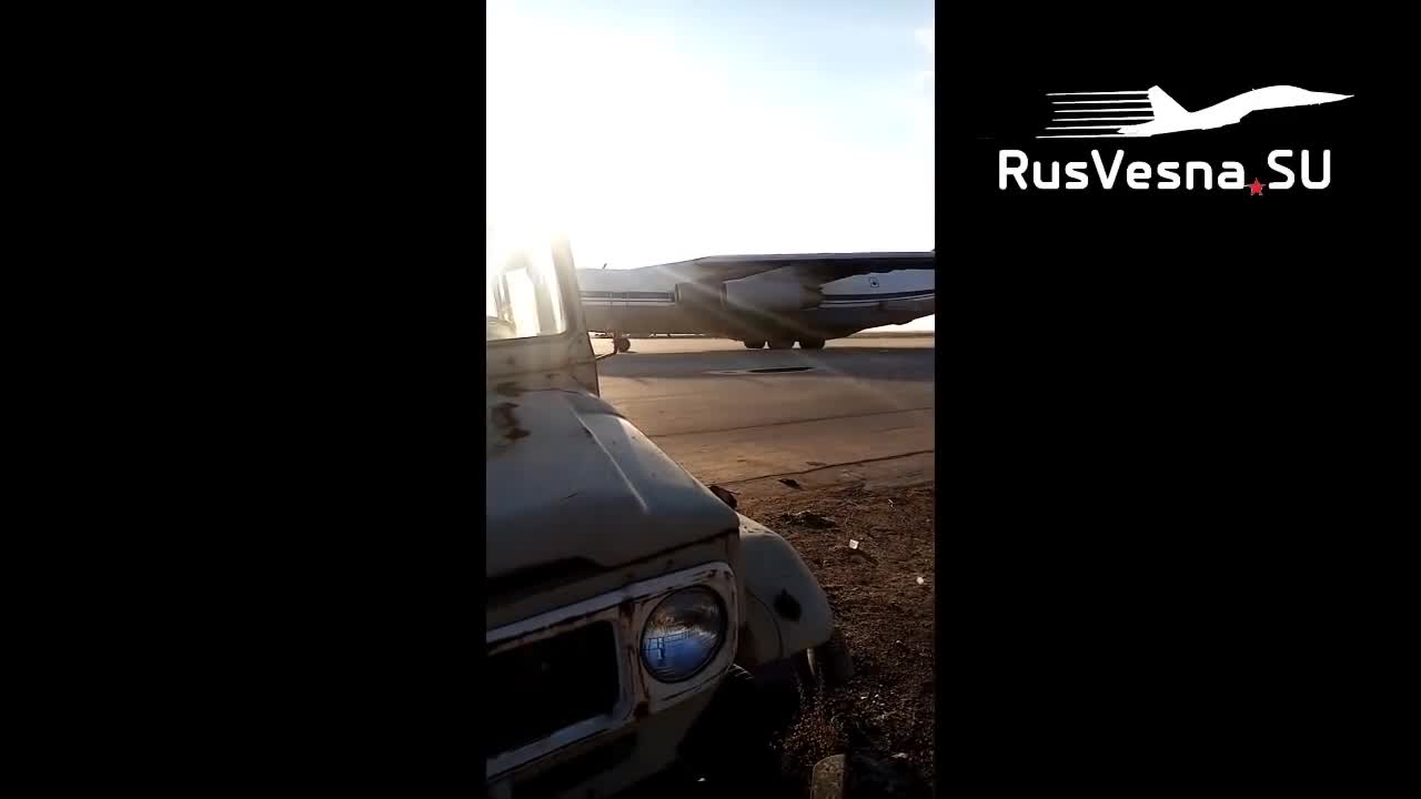 СРОЧНО- Самолёты ВКС России перебрасывают силы в зону ожесточённых боёв на границе с Турцией