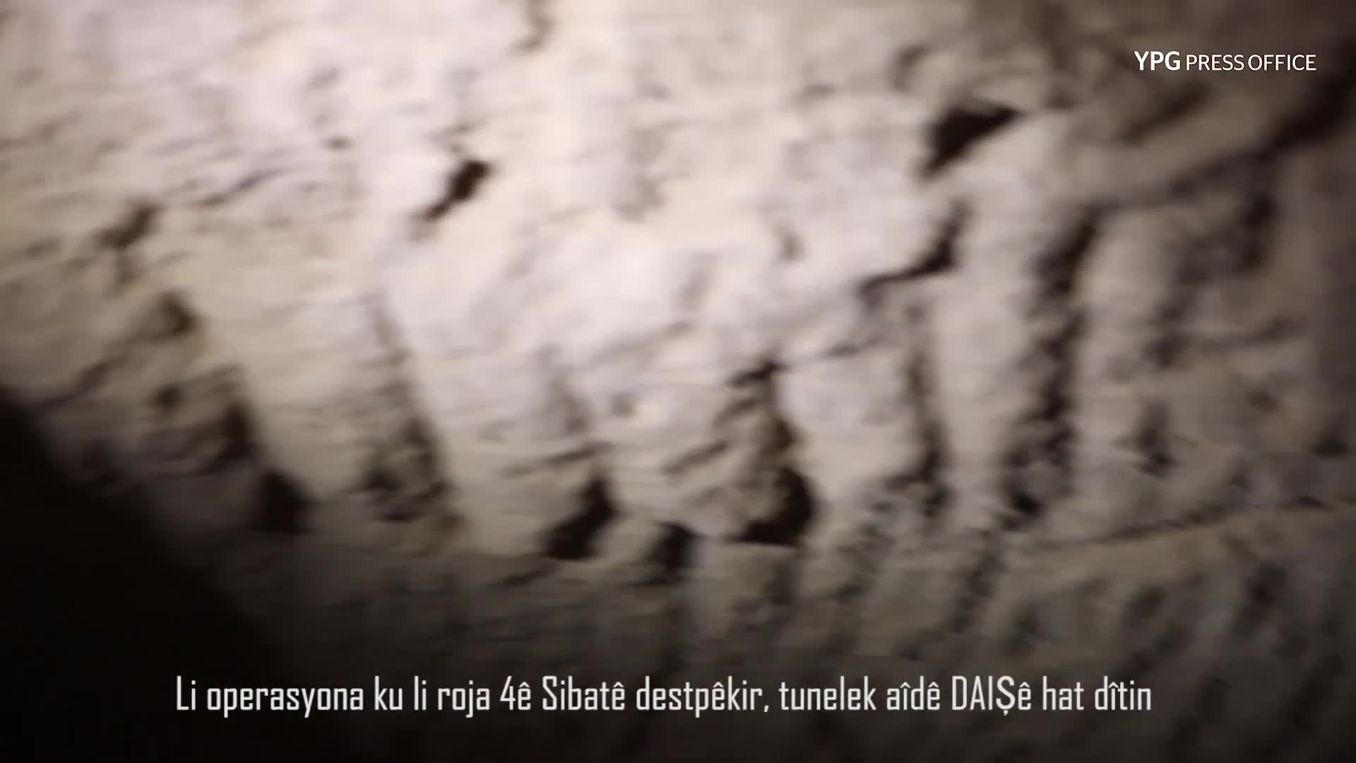 Clip:Bí mật bất ngờ trong đường hầm sâu hun hút của khủng bố mới được phát hiện ở Syria