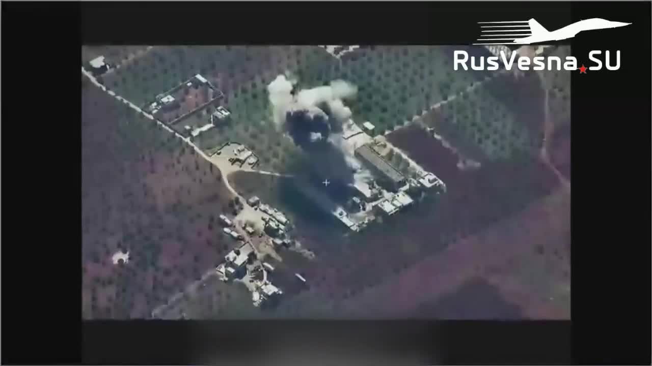Nga không kích 