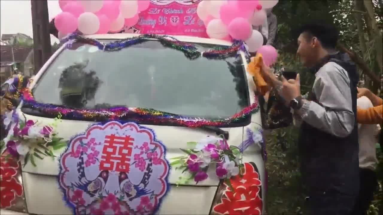 Clip: Màn rước dâu độc đáo bằng xe tải gây xôn xao của chàng trai xứ Nghệ