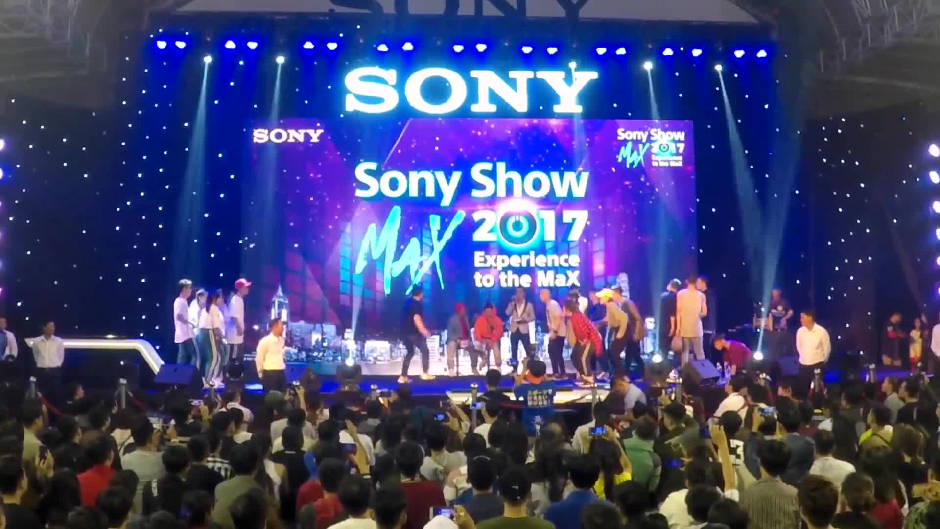 Video biểu diễn đêm chung kết cuộc thi MaX Dance và MaX Beat tại Sony Show 2017.