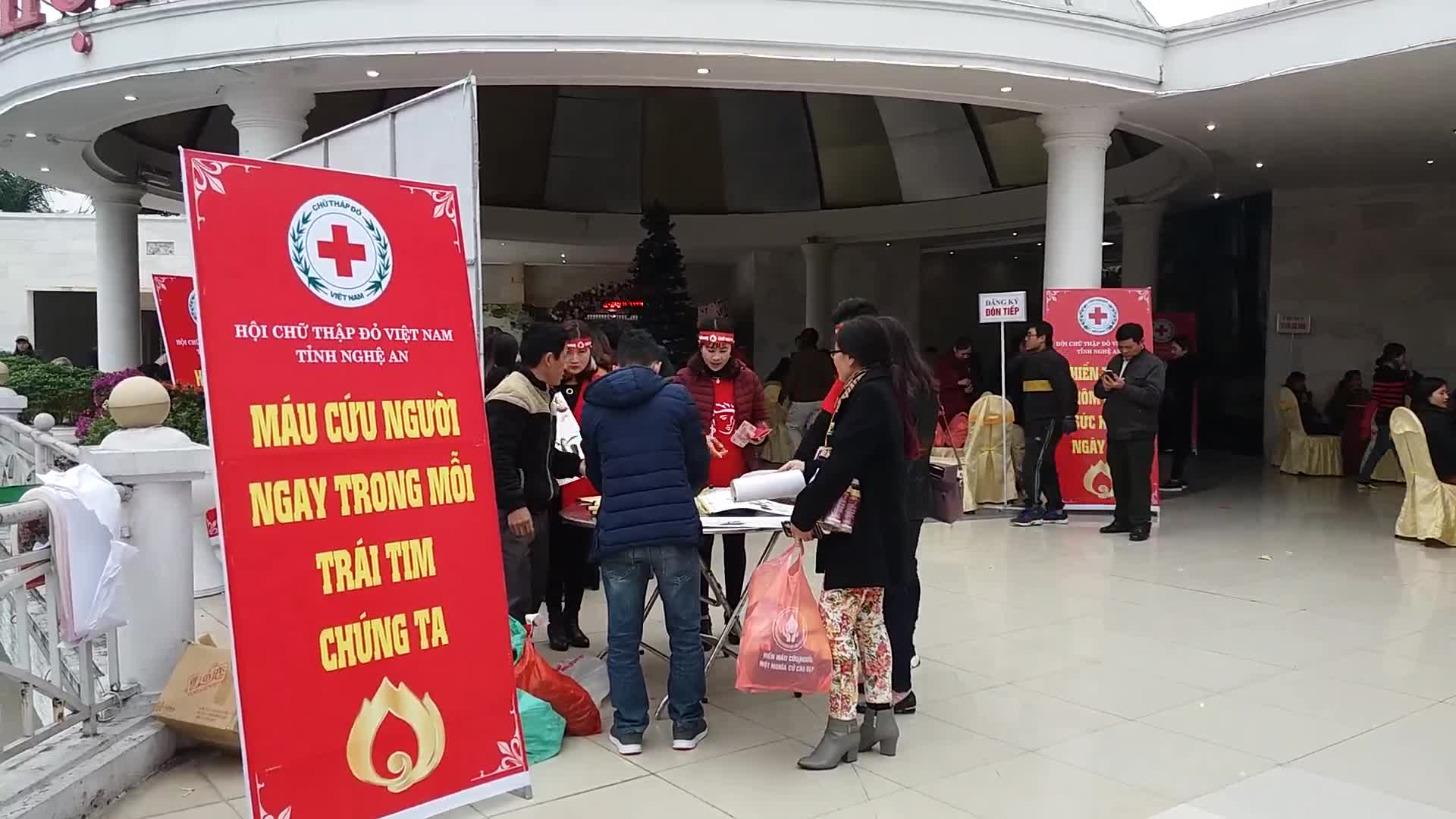 Ngày hội hiến máu Chủ nhật đỏ ở Nghệ An