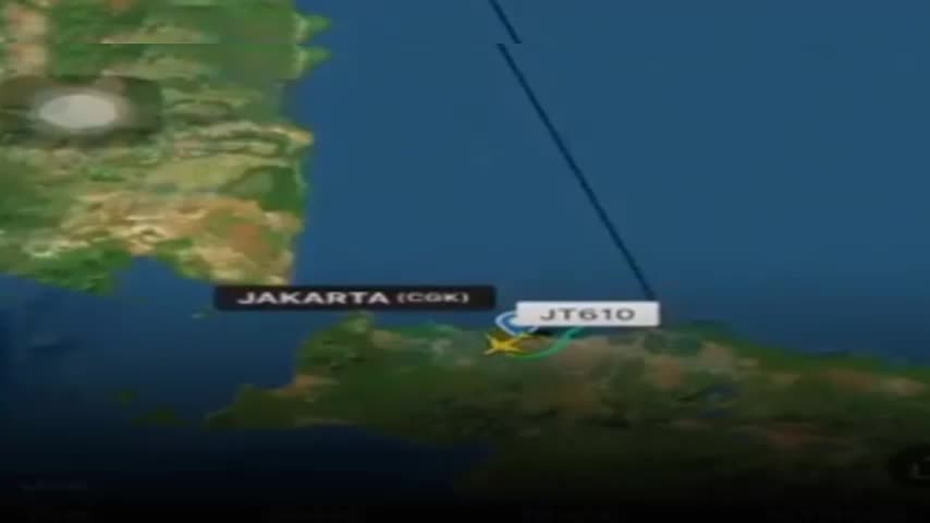 Hiện trường vụ máy bay Indonesia chờ 188 người rơi xuống biển