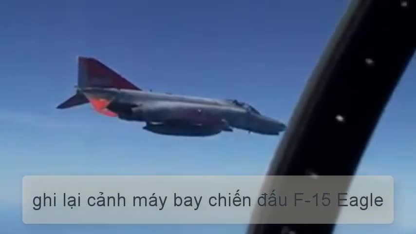 Cận cảnh F-15 Eagle bắn hạ F-4 Phantom không người lái