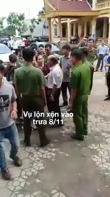 Video vụ lộn xộn sau phiên đấu giá đất tại huyện Lộc Hà