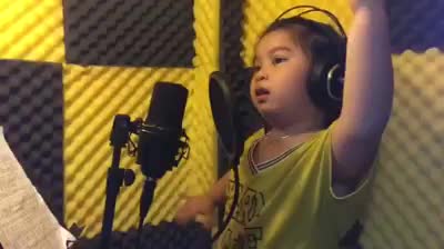 Bé gái 6 tuổi hát ca khúc Em yêu ông Park Hang Seo gây sốt cộng đồng mạng