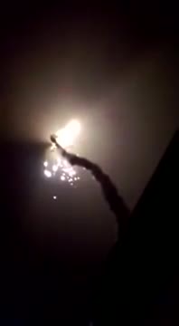 Video: “Rồng lửa” S-300 nổ như pháo hoa chỉ ít giây sau khi rời bệ phóng 