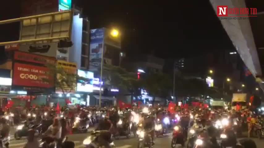 Ăn mừng chiến thắng đội tuyển Việt Nam ở TP. HCM