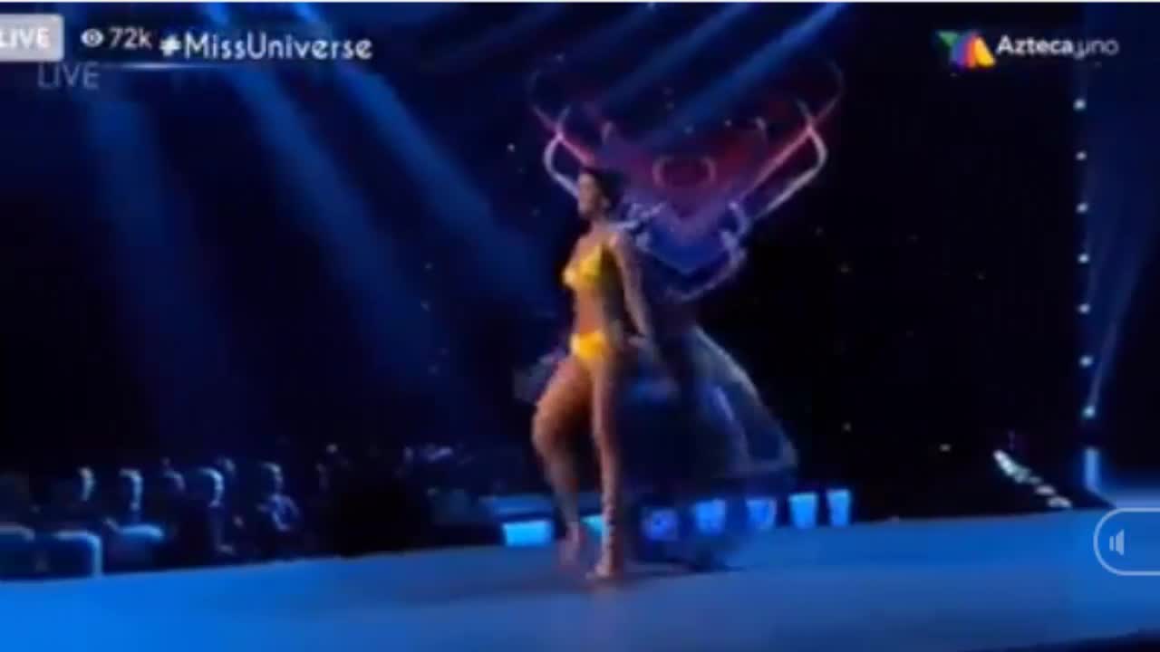Phần trình diễn bikini của H'Hen Niê tại Miss Universe 2018
