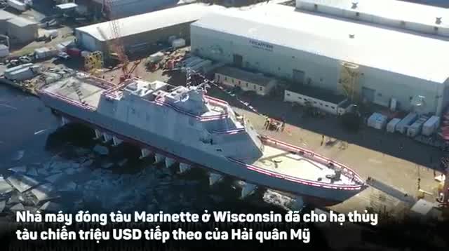 Cận cảnh màn hạ thủy tàu chiến trăm triệu đô của Mỹ