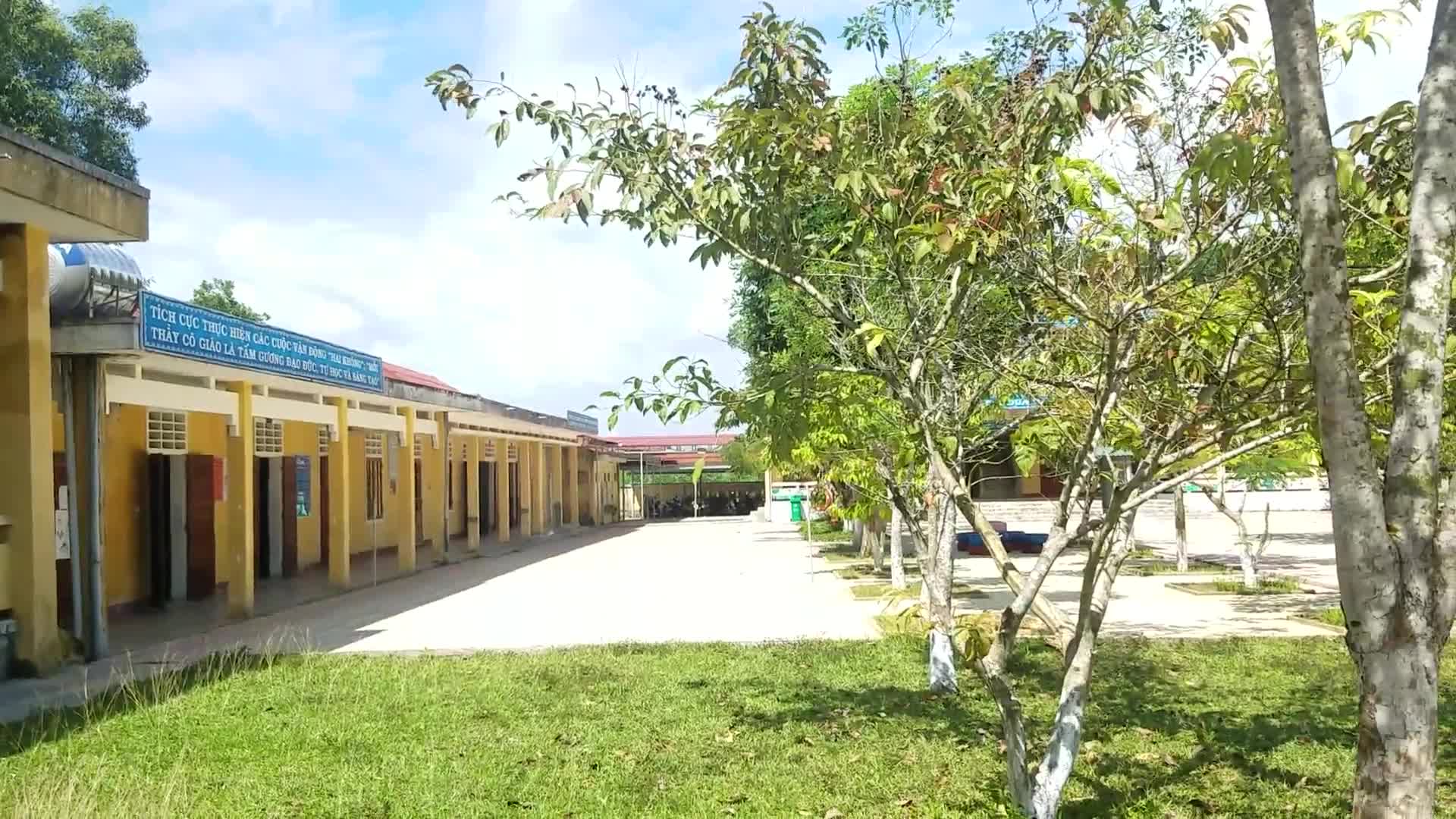 Video: Ngôi trường nơi xảy ra vụ việc