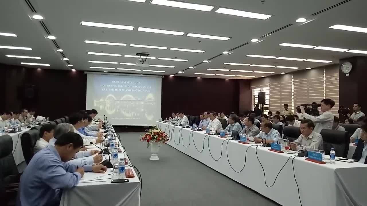 Bộ GTVT làm việc với Đà Nẵng