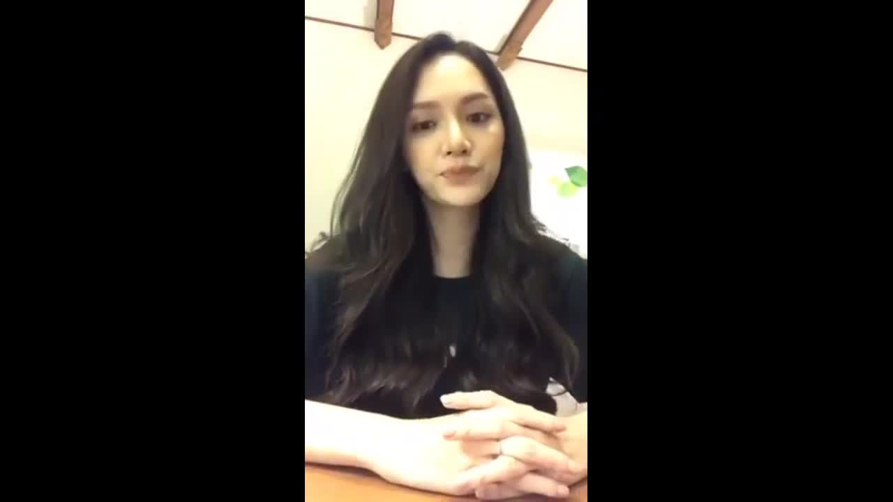 Hương Giang tiết lộ chỉ uống nước để giữ dáng tại Hoa hậu chuyển giới Quốc tế