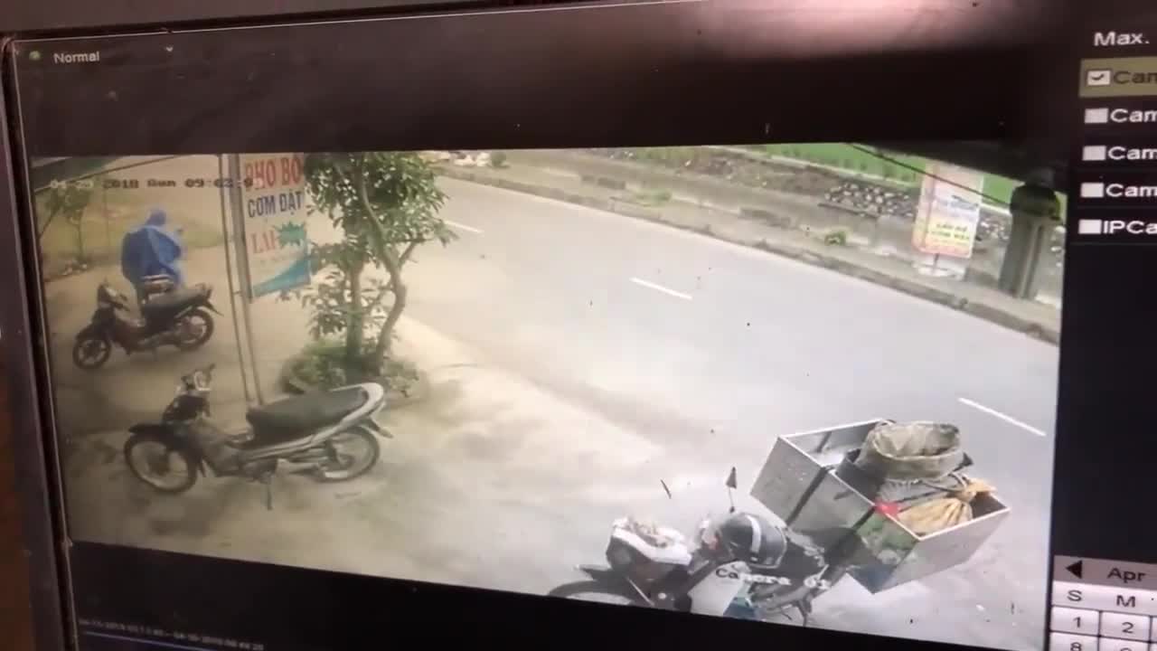 Ô tô phóng tốc độ cao tông xe máy văng hàng chục mét ở Nam Định