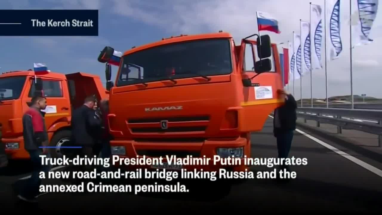Putin lái xe tải trong lễ khánh thành cầu vượt eo biển Kerch