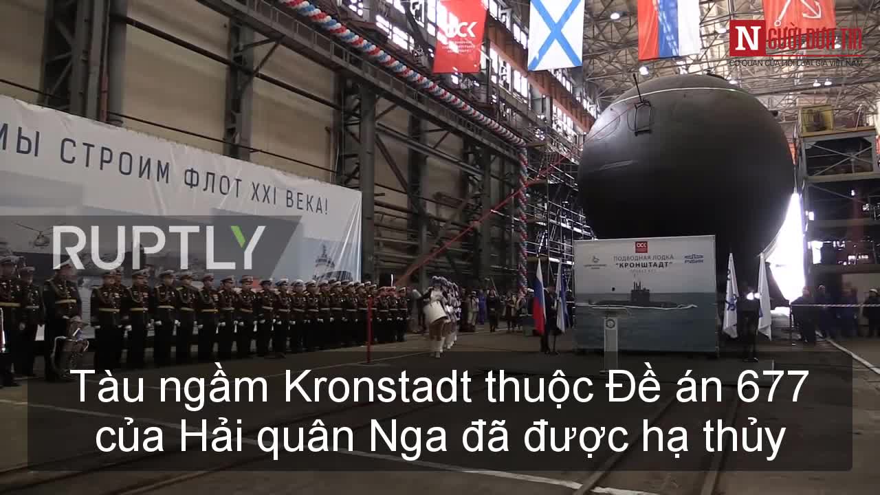 Cận cảnh tàu ngầm tàng hình “bóng ma trên biển” mới nhất của Nga