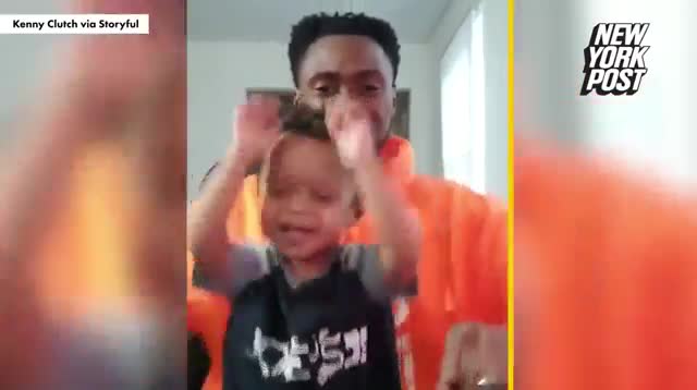 Clip Ngộ nghĩnh trẻ thơ: Thoát án ung thư, bé trai 2 tuổi vui vẻ nhảy múa cùng bố