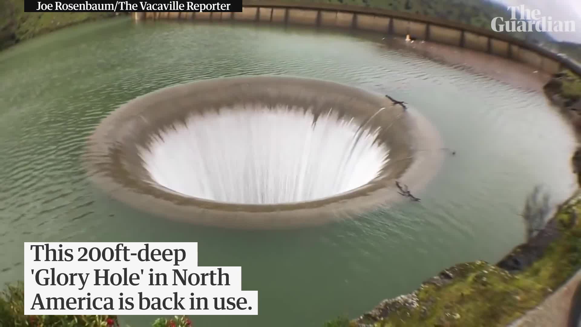 Giải mã bí ẩn về “hố đen tử thần” hút mọi vật xung quanh xuất hiện ở hồ Berryessa