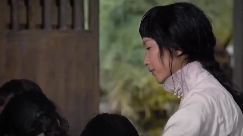 Bành Vu Yến thể hiện khả năng võ thuật trong phim Ngụy thành tiêm bá