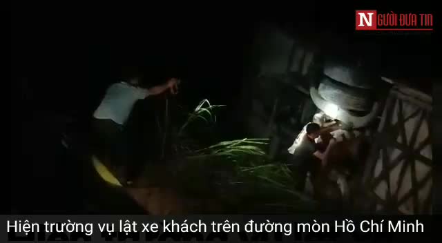 Video lật xe khách, 20 người thương vong tại Hà Tĩnh