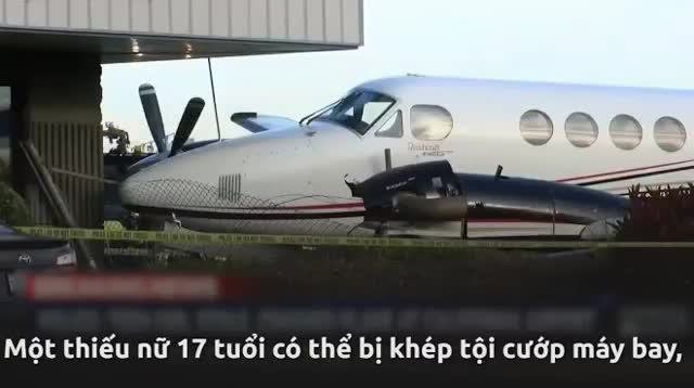 Thiếu nữ 17 tuổi đột nhập cảng hàng không cướp máy bay