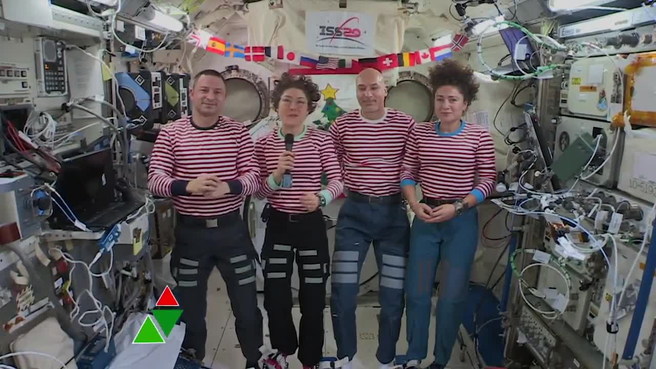 Cách đón Giáng sinh độc đáo của các phi hành gia trên không gian