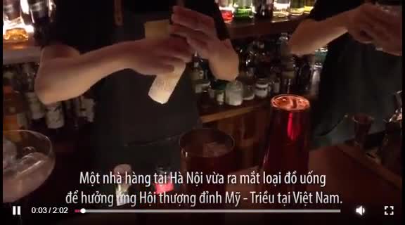 Bartender pha chế cocktail dành riêng cho dịp Hà Nội tổ chức hội nghị thượng đỉnh Mỹ - Triều